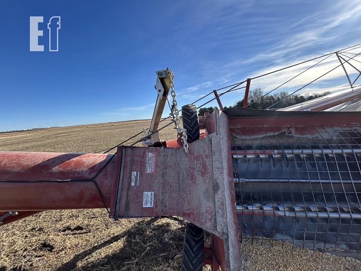 buhler-farm-king-16104-image-16