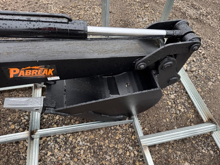 pabreak-52"-skid-steer-backhoe-image-5
