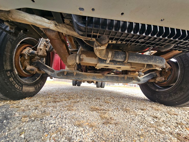 2016-freightliner-s2g-image-37