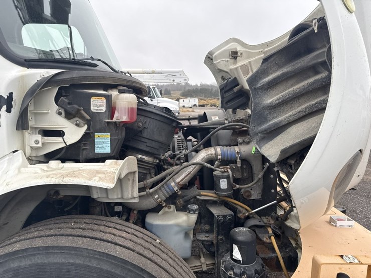 #2000-•-2014-freightliner-altec-digger-derrick-image-14