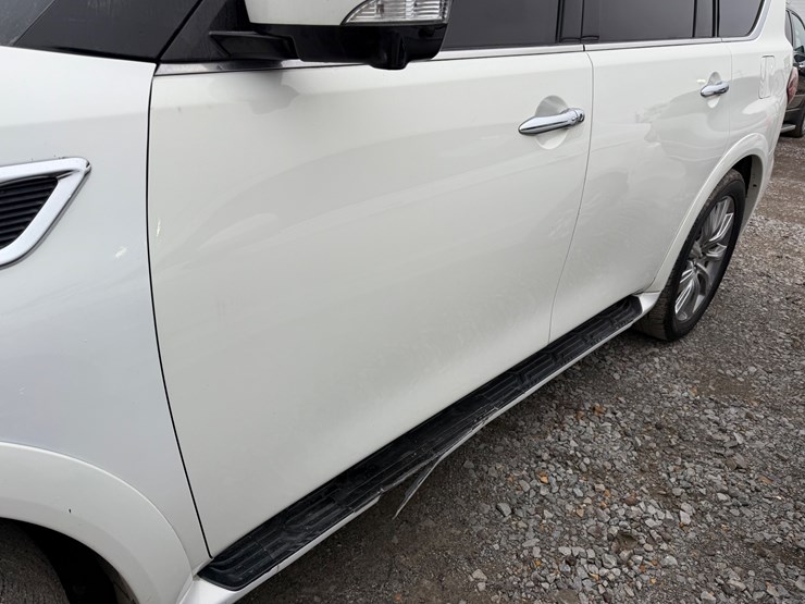 2012-infiniti-qx56-image-13