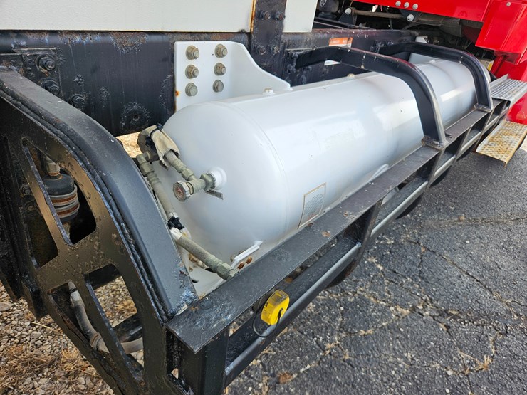 2018-freightliner-s2g-image-90