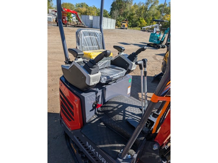 cfg-mx15rx-mini-excavator-w/-mechanical-thumb-image-8