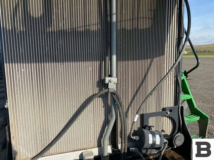 2013-john-deere-9560rt-image-49