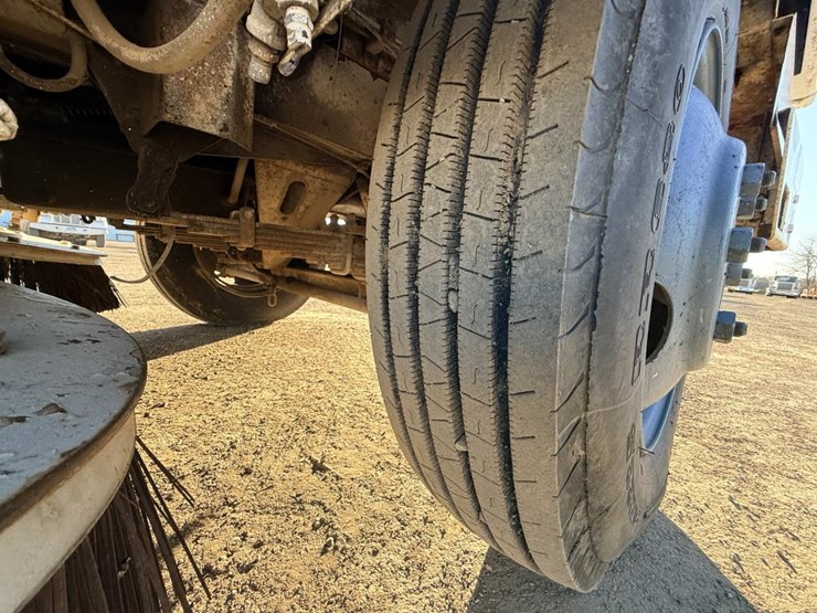 #1981-•-1990-mobil-sweeper-ahl-sweeper-truck-image-51