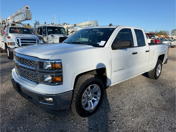 2014-chevrolet-silverado-image-1