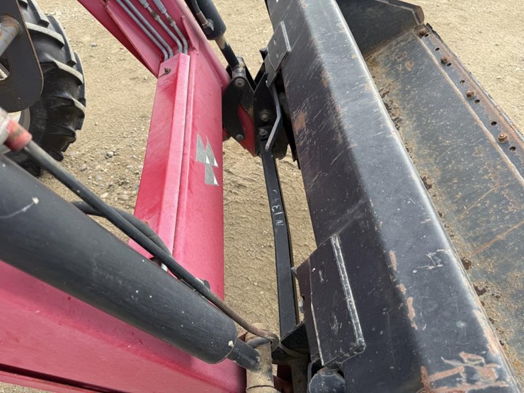 2009-massey-ferguson-3625-image-47