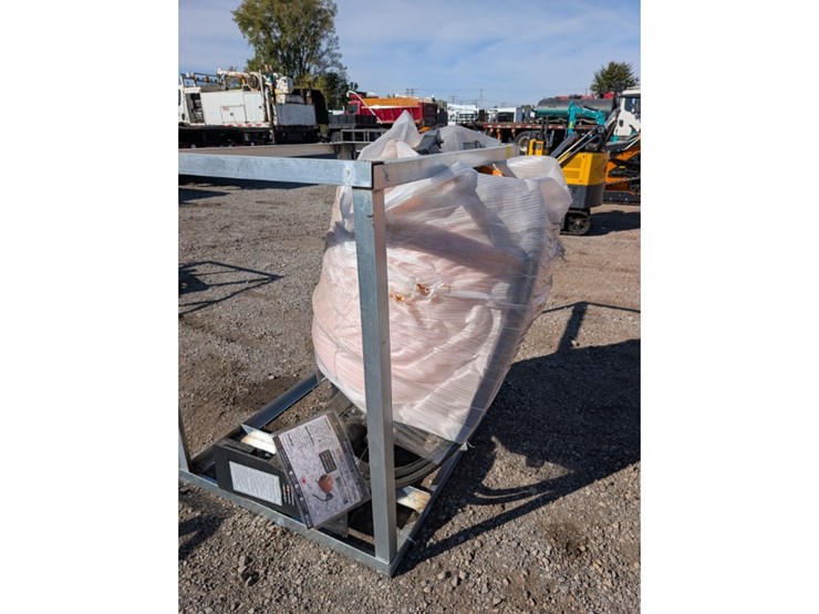 landhonor-skid-steer-concrete-mixer-image-2