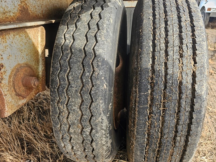 1995-lufkin-flatbed-image-39