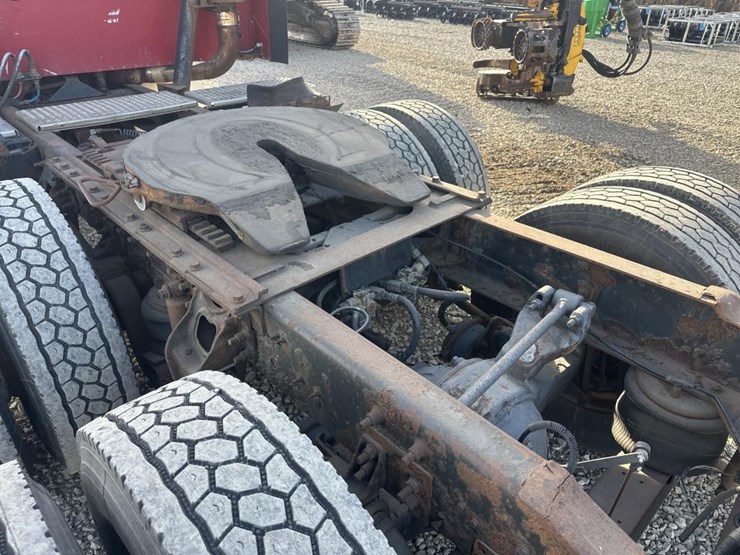 2000-international-9200i-image-18