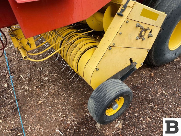 2002-new-holland-bb900-image-15