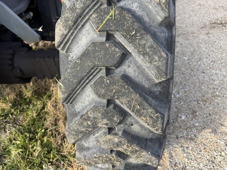 2006-jlg-g6-42a-image-56