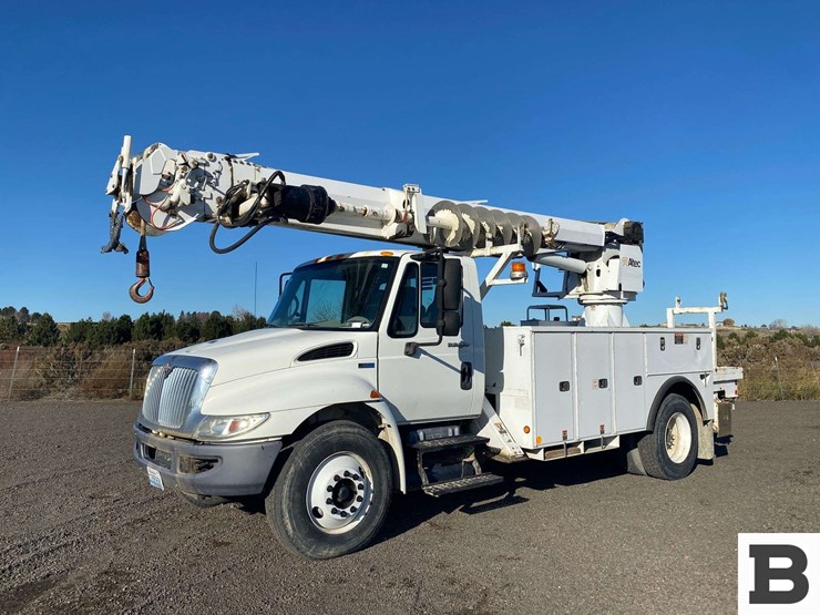 2011-international-durastar-4300-image-1