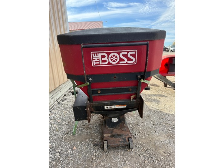 boss-salt-spreader-image-1