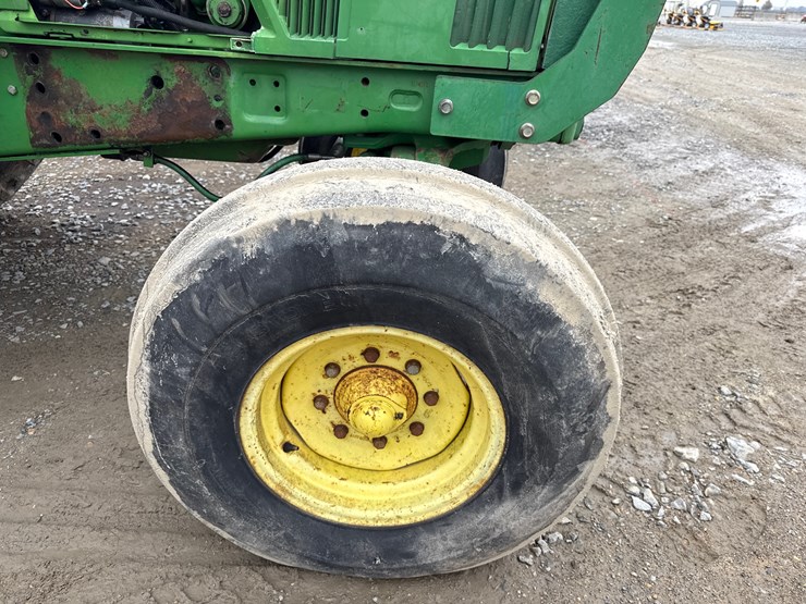 john-deere-6400-image-29