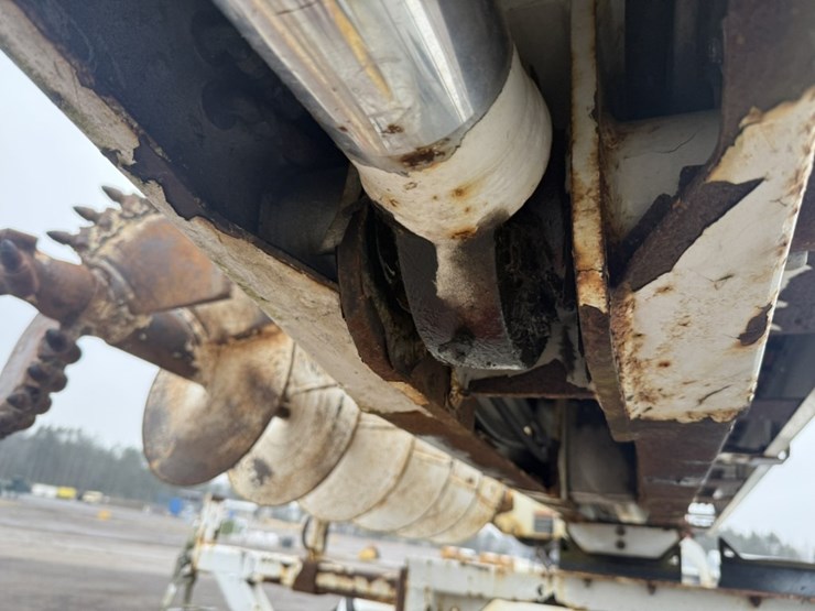 #2000-•-2014-freightliner-altec-digger-derrick-image-59