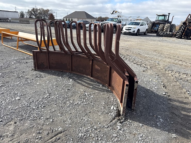 #22615-•-hay-ring-image-3