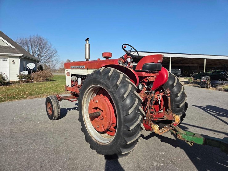 case-ih-560-image-23