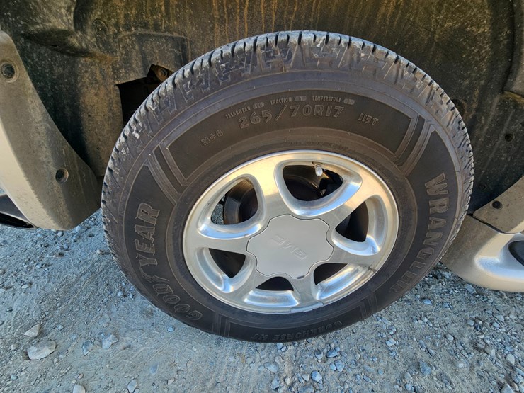 2004-gmc-yukon-image-68