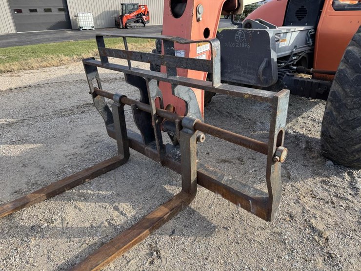 2006-jlg-g6-42a-image-44