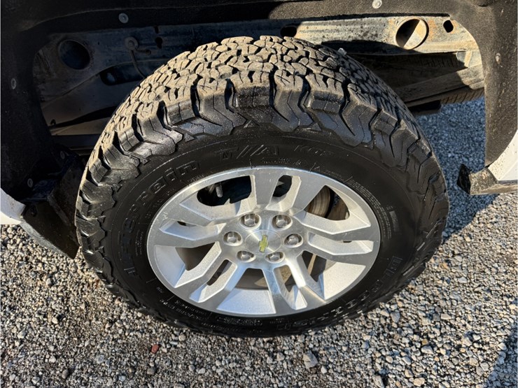 2014-chevrolet-silverado-image-9