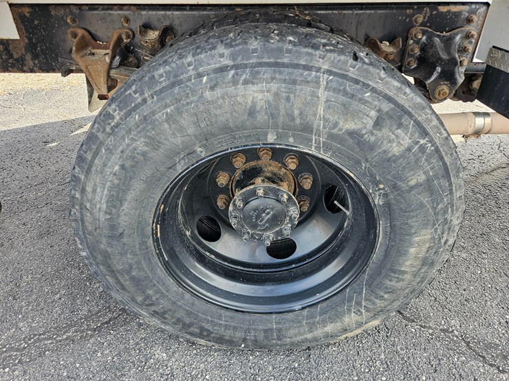 2016-freightliner-s2g-image-72