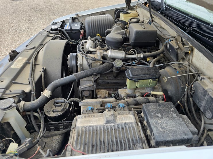 1997-chevrolet-k2500-image-33