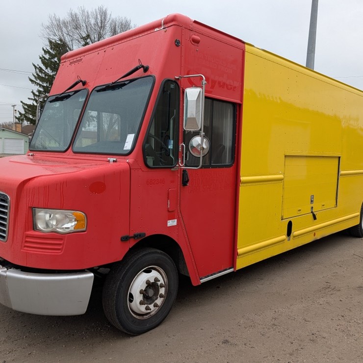 2017 FREIGHTLINER MT55