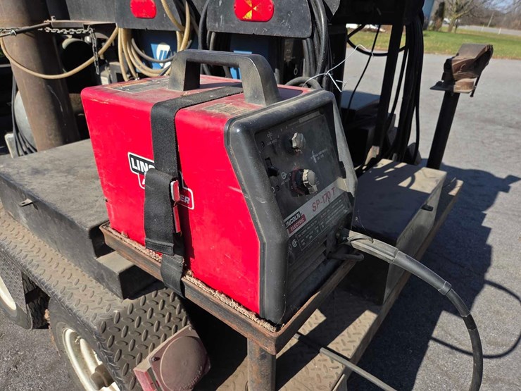 miller-bobcat-225g-image-9