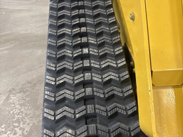 2018-caterpillar-228-image-54