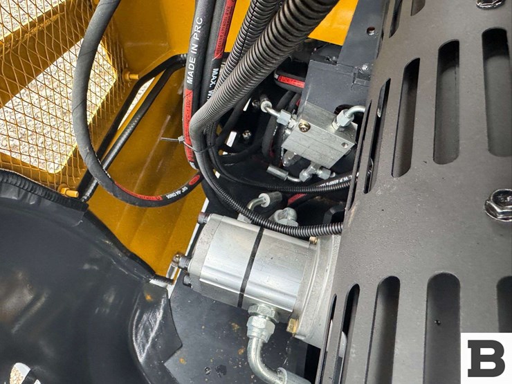 2025-cfg-industrial-qk20r-mini-excavator-image-19