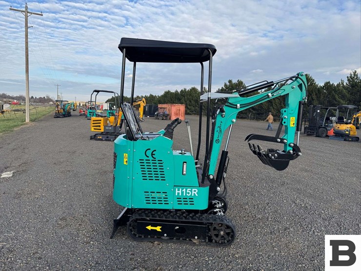 2025-cfg-industrial-h15r-mini-excavator-image-7