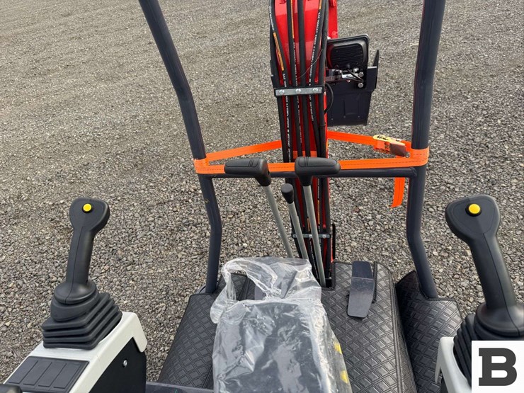 2025-cfg-industrial-mx15rx-mini-excavator-image-27