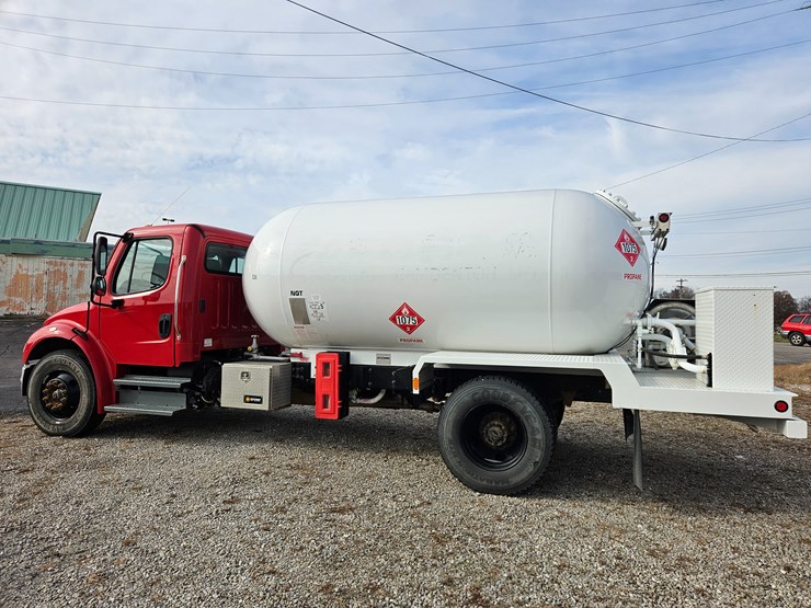 2016-freightliner-s2g-image-9