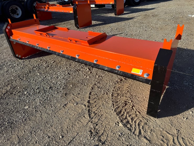 10'-skid-steer-snow-pusher-/-pull-back-image-1