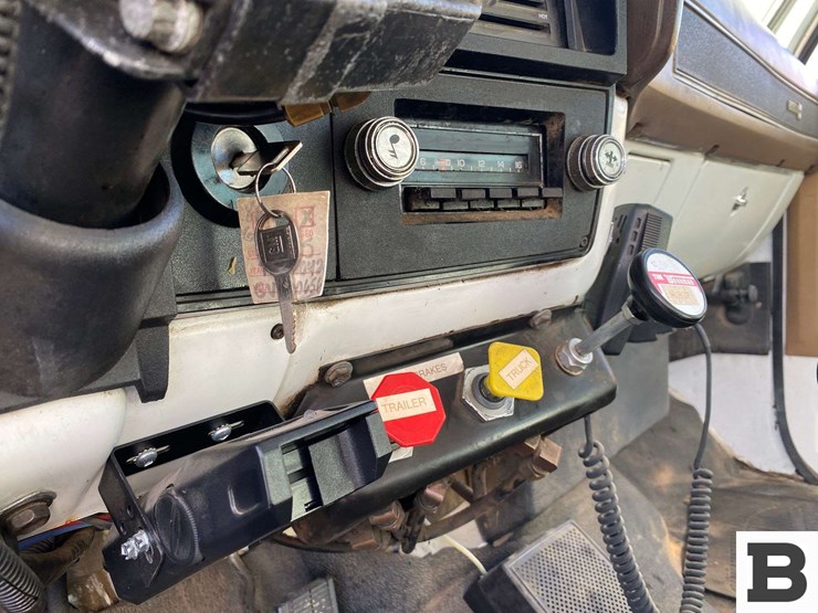 1986-gmc-c7000-truck-image-53