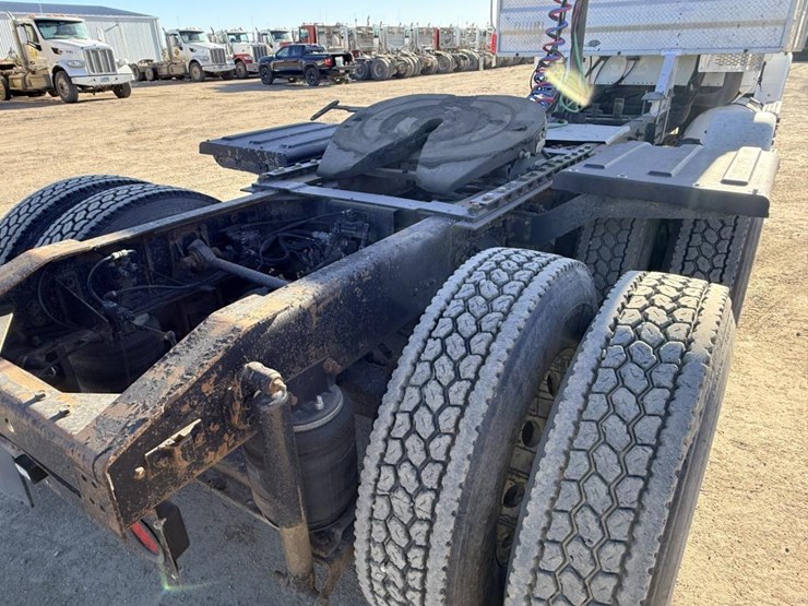 #1974-•-2008-international-eagle-day-cab-truck-tractor-image-19