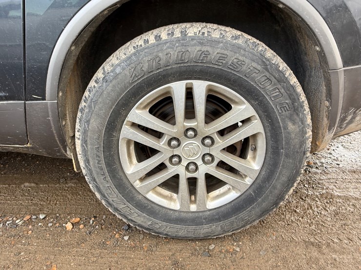 2012-buick-enclave-image-16