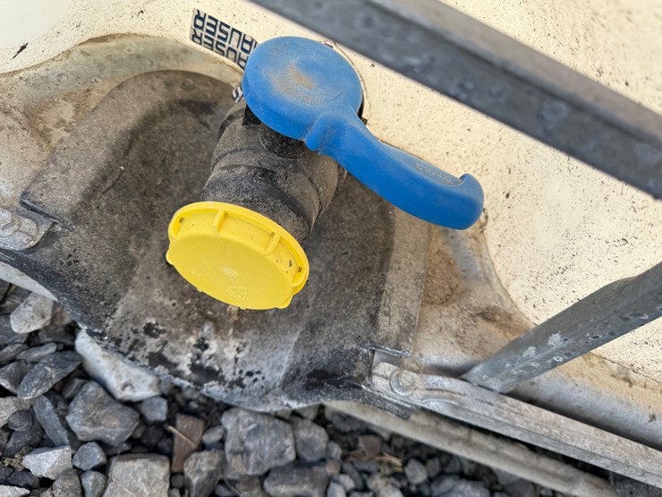 #22625-•-1000-gallon-poly-tank-w/-cage-image-4