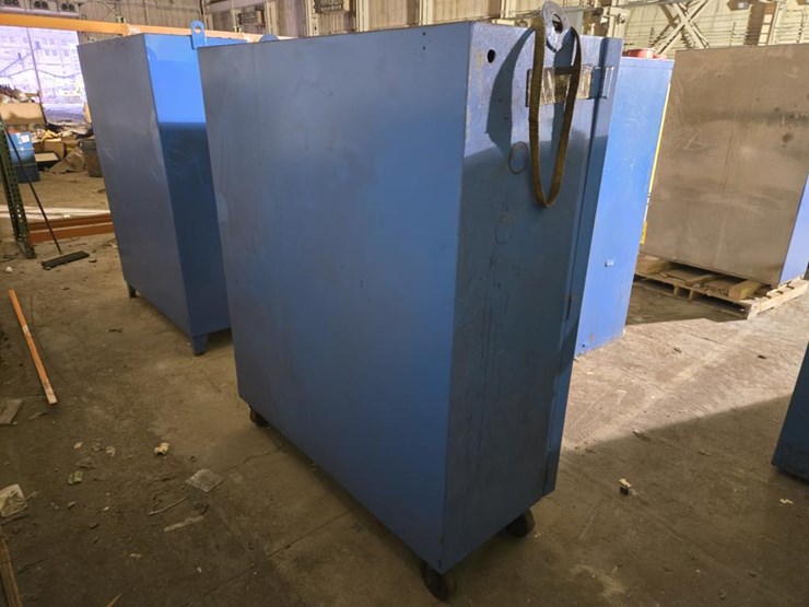 #3484-•-approx.-60"x26"x73"-rolling-cabinet-image-4