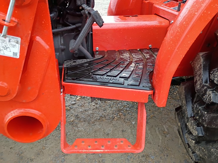 2022-kubota-la526-image-32