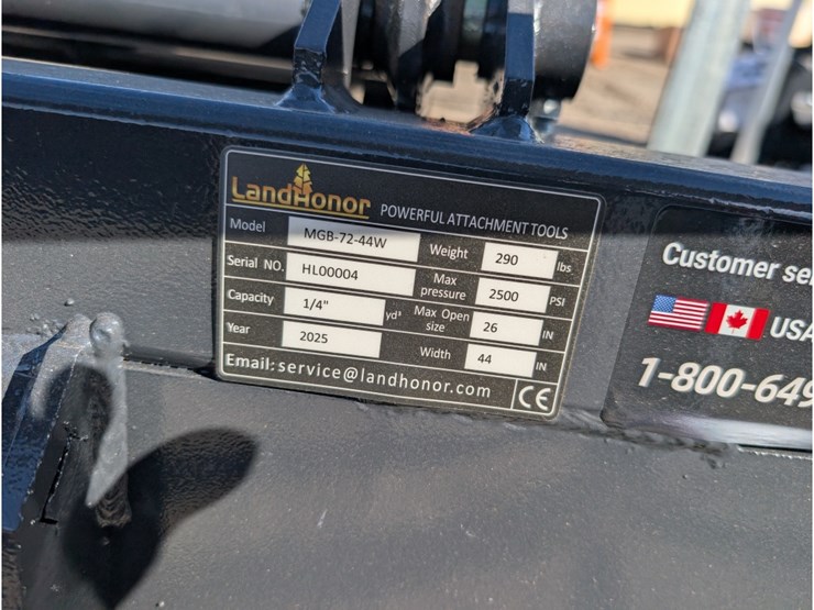 landhonor-mini-skid-steer-grapple-bucket-44"-image-6