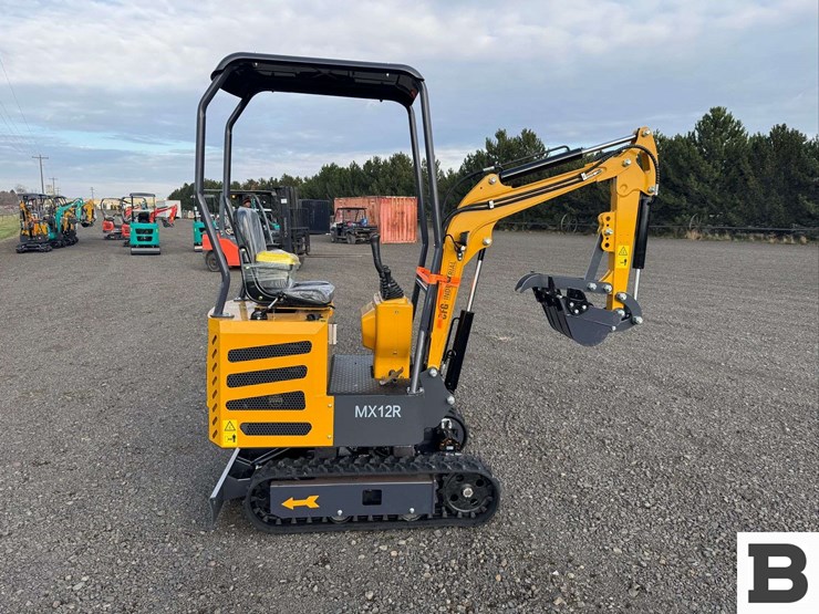 2025-cfg-industrial-mx12r-mini-excavator-image-7