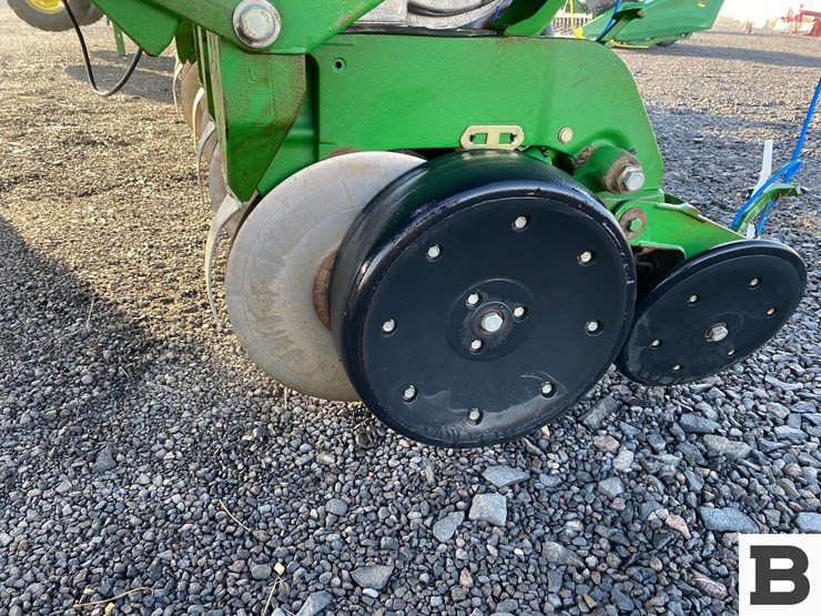 2007-john-deere-1720-image-29