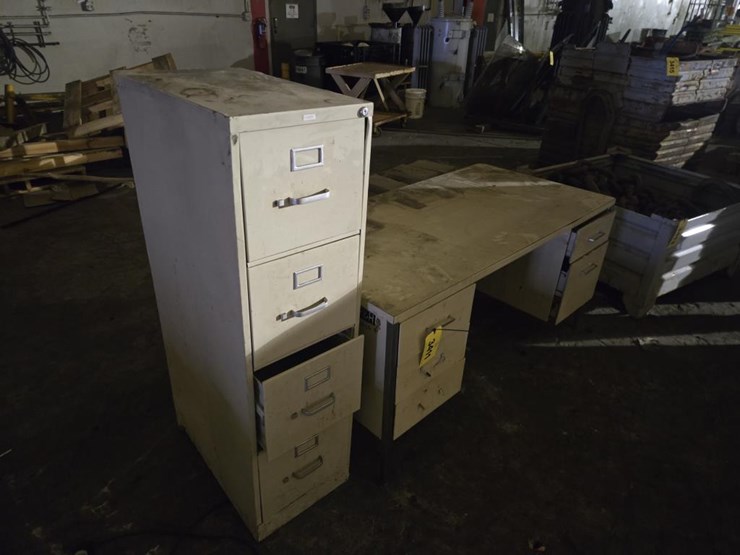 #3411-•-approx.-60"-desk-w/-filing-cabinets-image-1