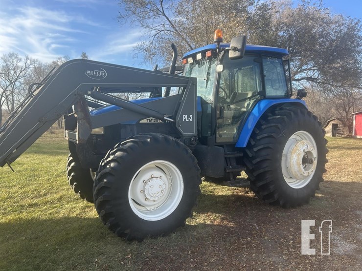 2003-new-holland-tm120-image-2