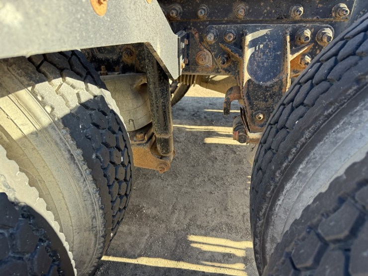 #1955-•-2008-international-eagle-day-cab-truck-tractor-image-67