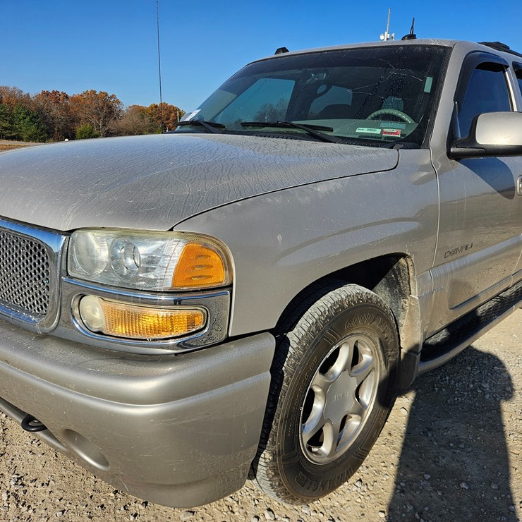 2004 GMC YUKON