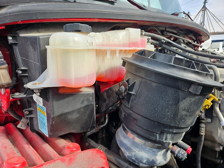 2018-freightliner-s2g-image-45