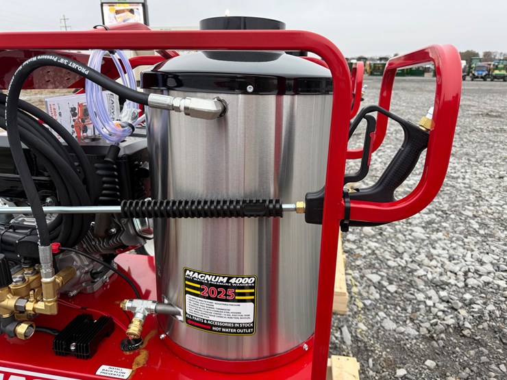 #3-•-unused-magnum-4000-series-hot-water-pressure-washer-254672-inv#33542-image-8